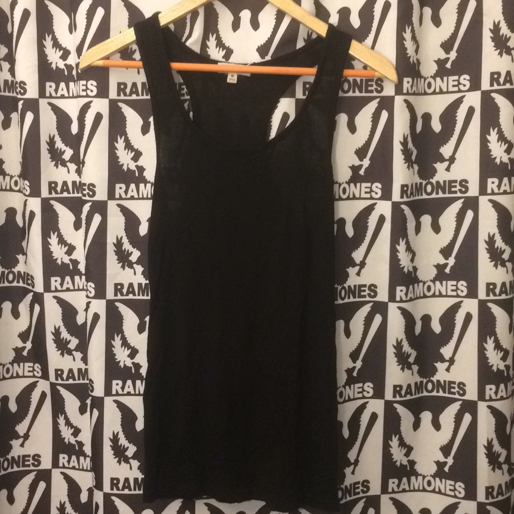 *Bundle* 5 Tank Tops